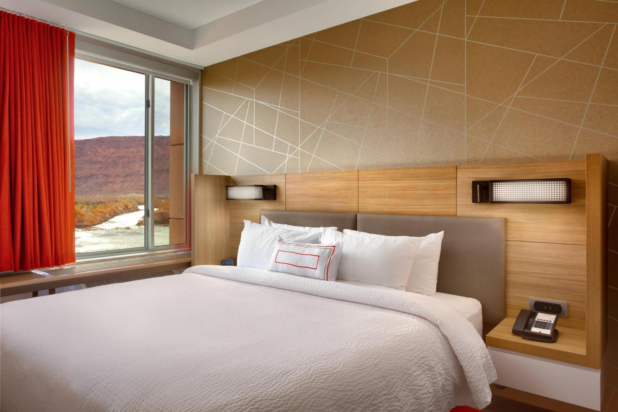 สปริงฮิลล์ สวีท โมอับ Hotel โมอาบ ภายนอก รูปภาพ